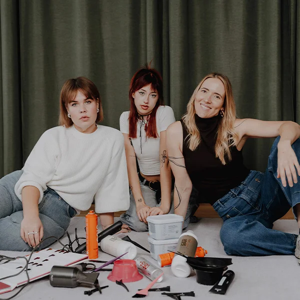 Frau Schneider - Stylistin Friseurin in Wien - Team 1 600x600 Frau Schneider Friseursalon Wien Team