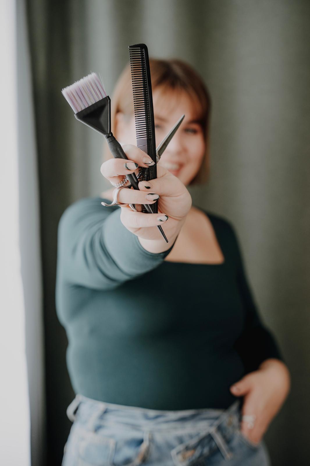 Cut & Care Session - Magda - Frau Schneider - Hair Stylistin in Vienna